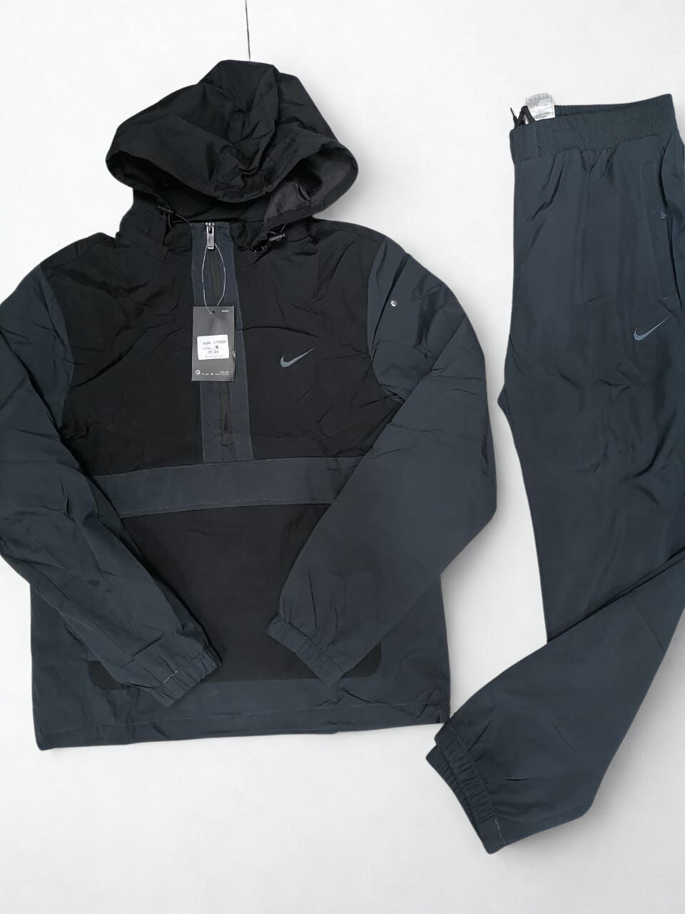 Nike Sportswear Windrunner Hooded Tracksuit - Half-Zip Woven Jacket & Pants Set