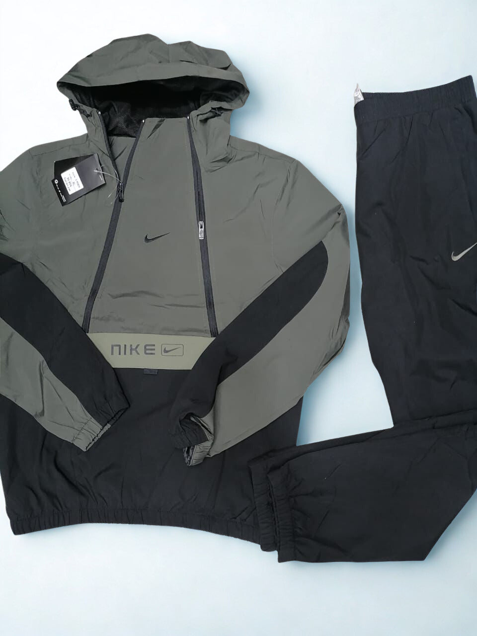 Nike Sportswear Windrunner Hooded Tracksuit - Half-Zip Woven Jacket & Pants Set